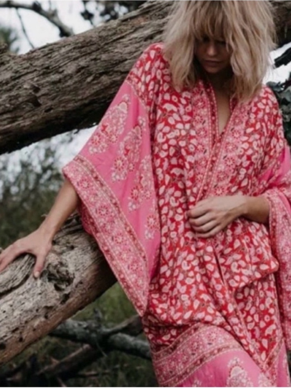 NWT Authentic Spell & The Gypsy Collective Pink Floral Delirium Kimono Robe